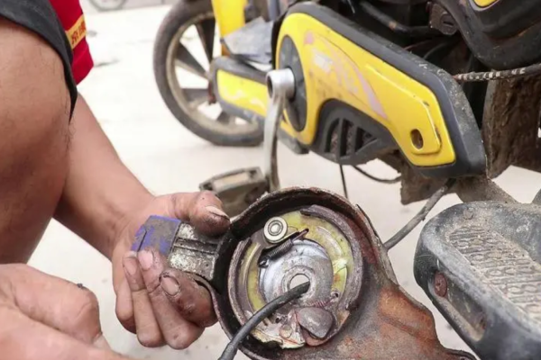 鞍山市电动车刹车故障